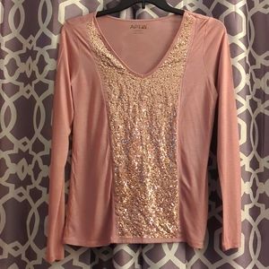 Apt. 9. Size M. Maybe Glitter Top.